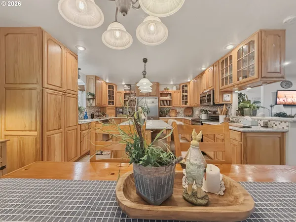 $779,000 | 1099 Parkview Drive, Brookings, OR 97415