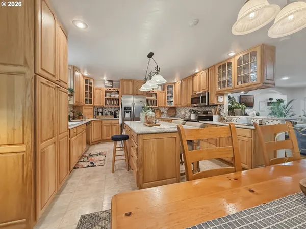 $779,000 | 1099 Parkview Drive, Brookings, OR 97415