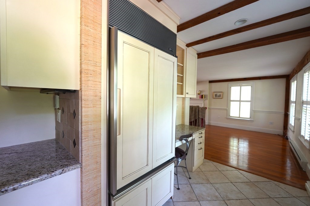 41 Robert Road Marblehead, MA 01945 - Photo 7 of 28 Gallery Image 7