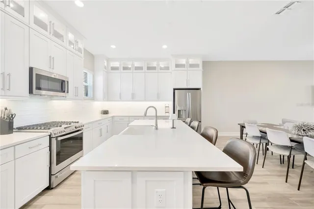 $8,500 | 5351 Bridge Street, Unit 100, Tampa, FL 33611