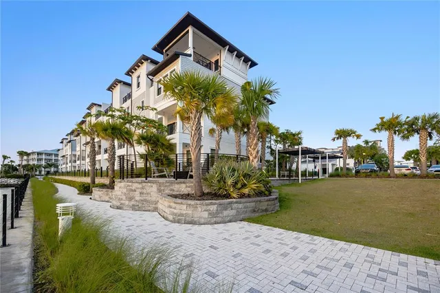 $8,500 | 5351 Bridge Street, Unit 100, Tampa, FL 33611