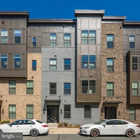 $3,400 | 44674 Provincetown Drive, Ashburn, VA 20147