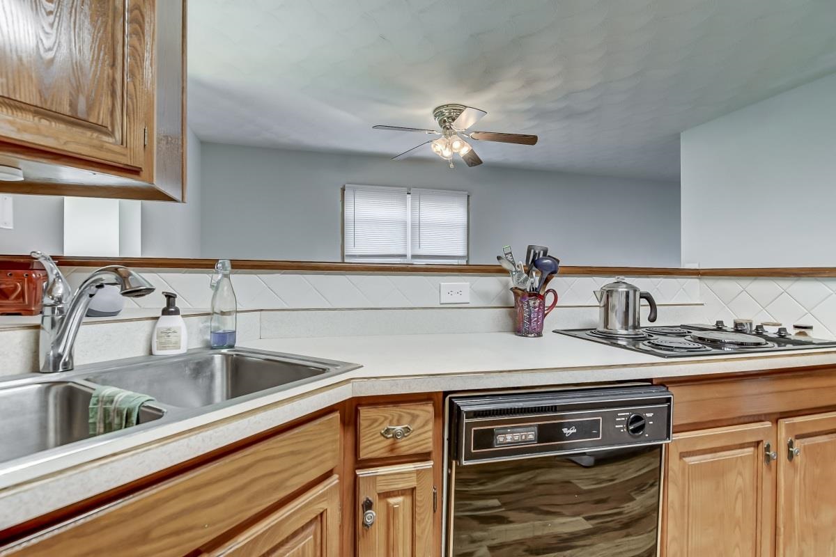 120 Como Lane Springfield, IL 62703 - Photo 12 of 40