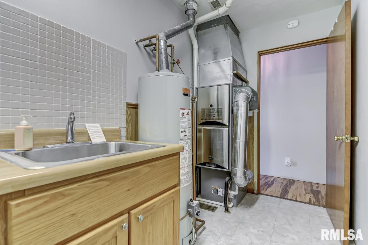 120 Como Lane Springfield, IL 62703 - Photo 26 of 40