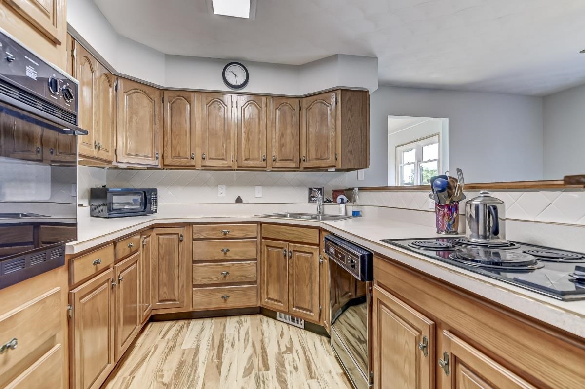 120 Como Lane Springfield, IL 62703 - Photo 7 of 40