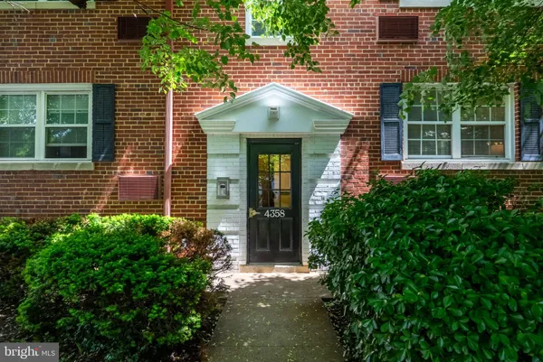 $270,000 | 4358 North Pershing Drive, Unit 43583, Arlington, VA 22203