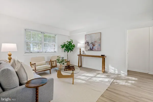$270,000 | 4358 North Pershing Drive, Unit 43583, Arlington, VA 22203