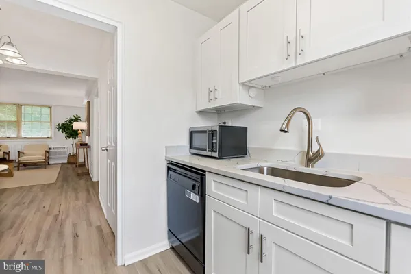 $270,000 | 4358 North Pershing Drive, Unit 43583, Arlington, VA 22203