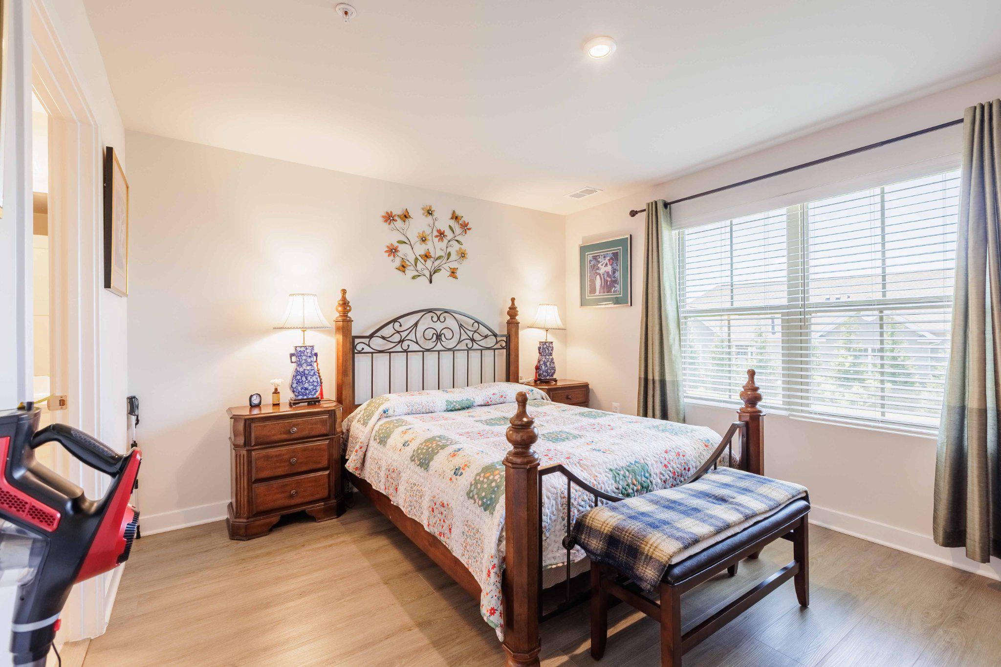360 Shortleaf Circle Frederick, MD 21702 - Photo 12 of 49 Master suite.
