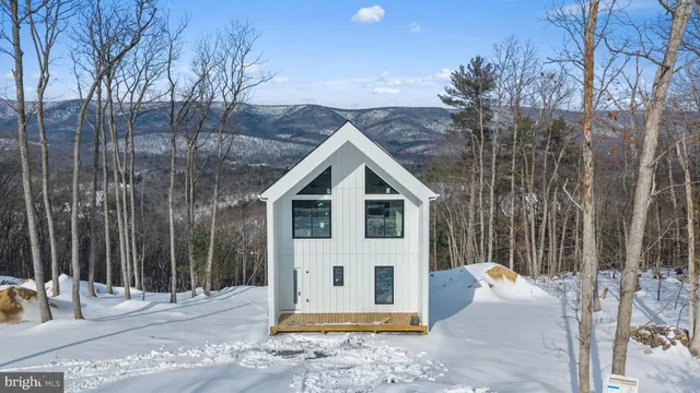 $750,000 | 4039 Supinlick Ridge Road, Mount Jackson, VA 22842