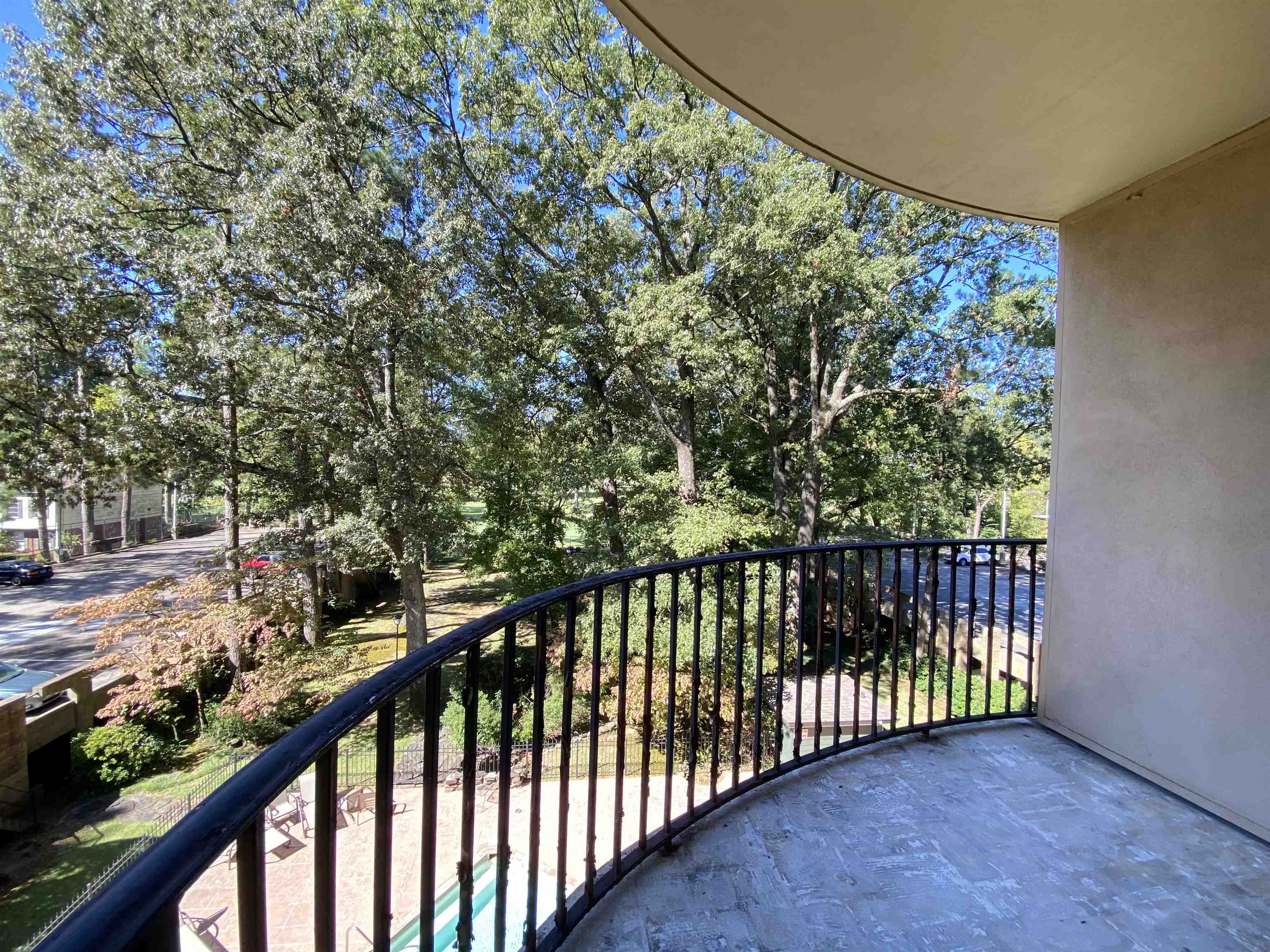 475 North Highland Street, Unit 3F Memphis, TN 38122 - Photo 16 of 24 a view of a balcony with wooden floor