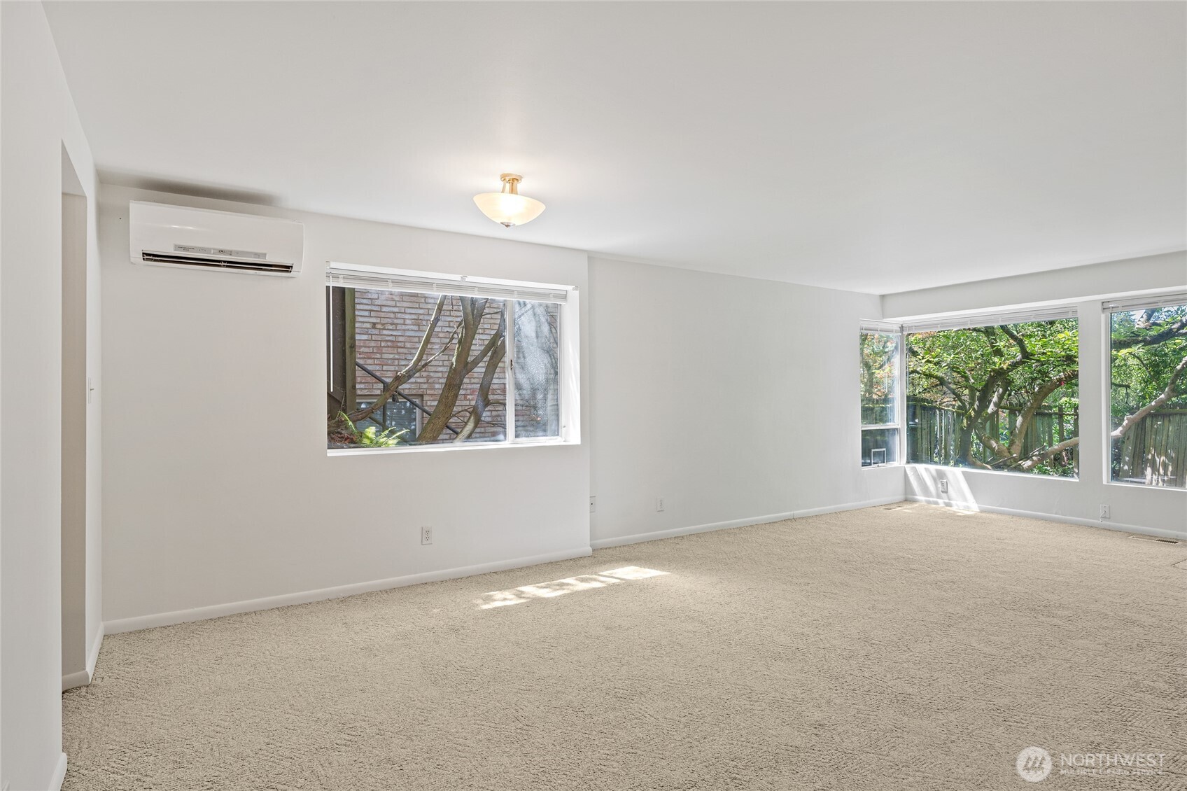 5044 Sand Point Way Northeast Seattle, WA 98105 - Photo 6 of 16