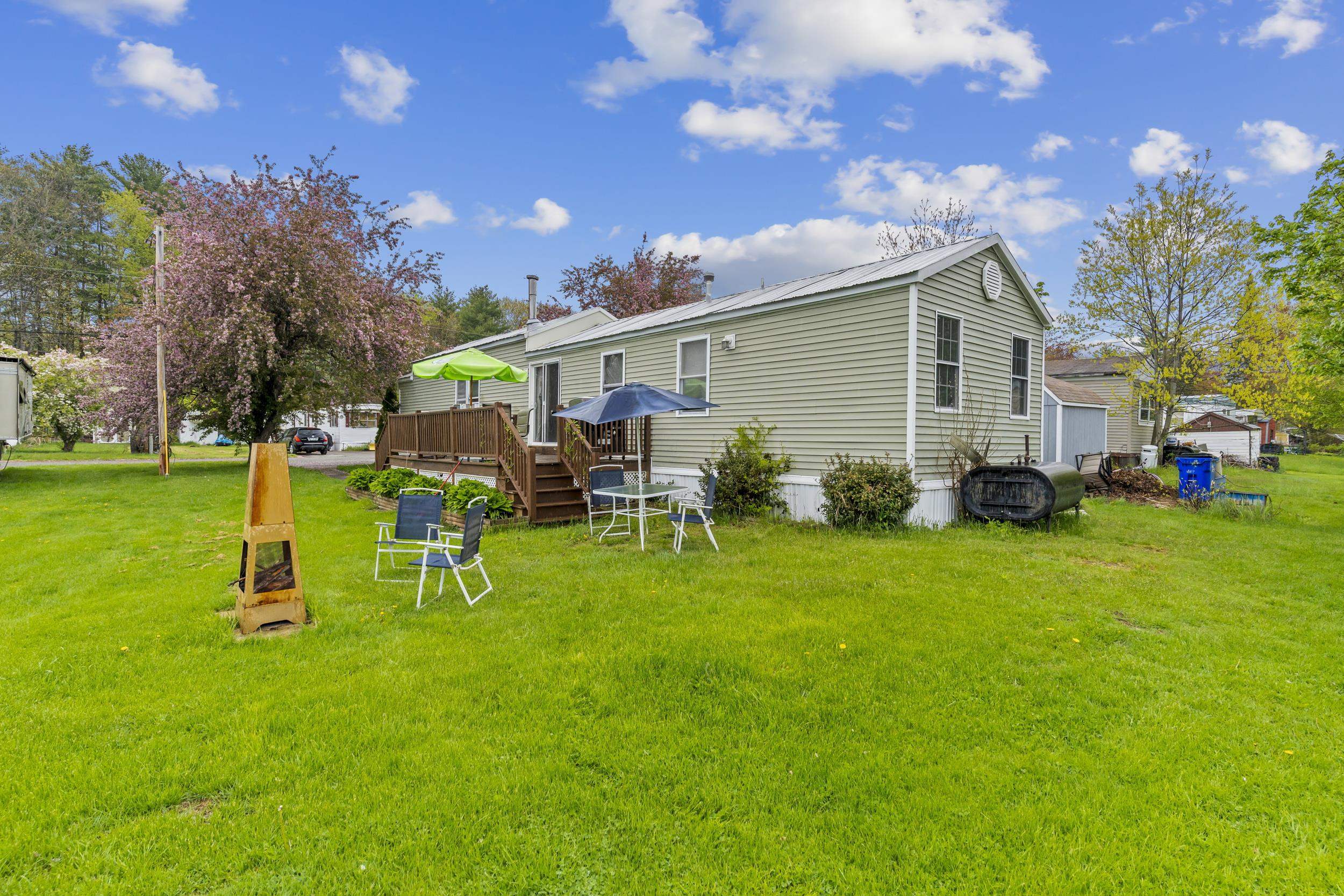 53 Hilton Avenue Exeter, NH 03833 - Photo 13 of 34