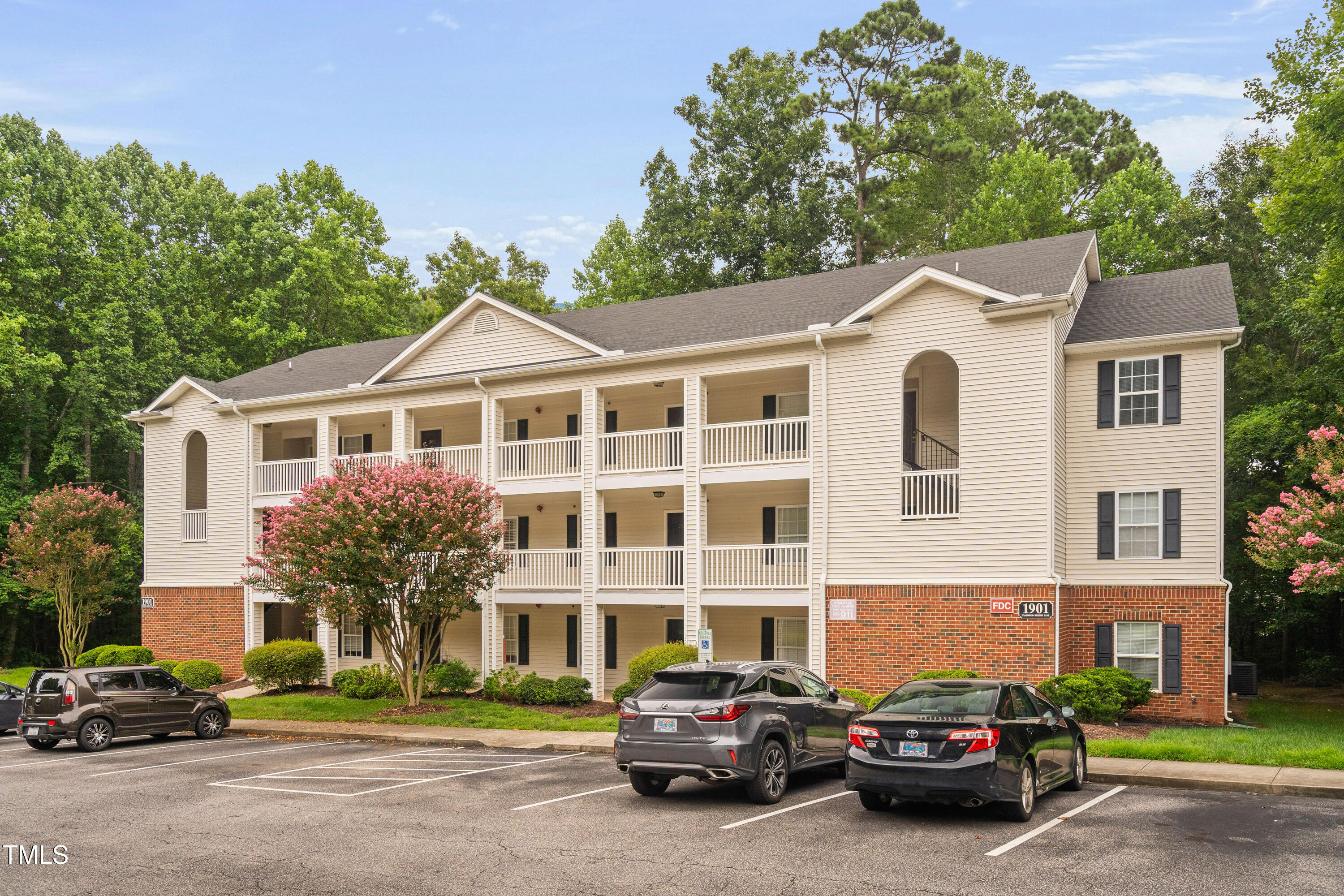 1901 Trailwood Heights Lane, Unit 304 Raleigh, NC 27603 - Photo 1 of 47 2-print-1901-trailwood-heights-ln-304