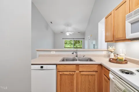 $222,000 | 1901 Trailwood Heights Lane, Unit 304, Raleigh, NC 27603