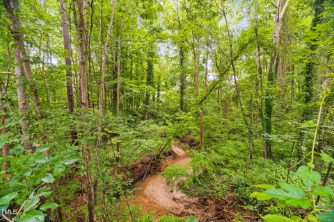 $222,000 | 1901 Trailwood Heights Lane, Unit 304, Raleigh, NC 27603