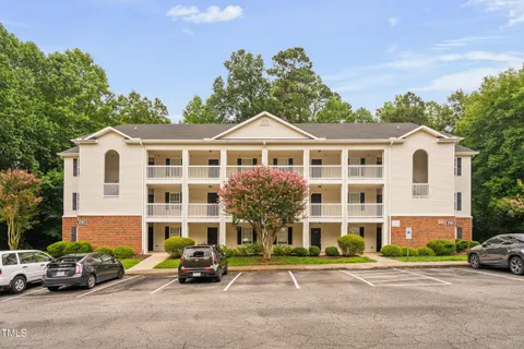 $222,000 | 1901 Trailwood Heights Lane, Unit 304, Raleigh, NC 27603