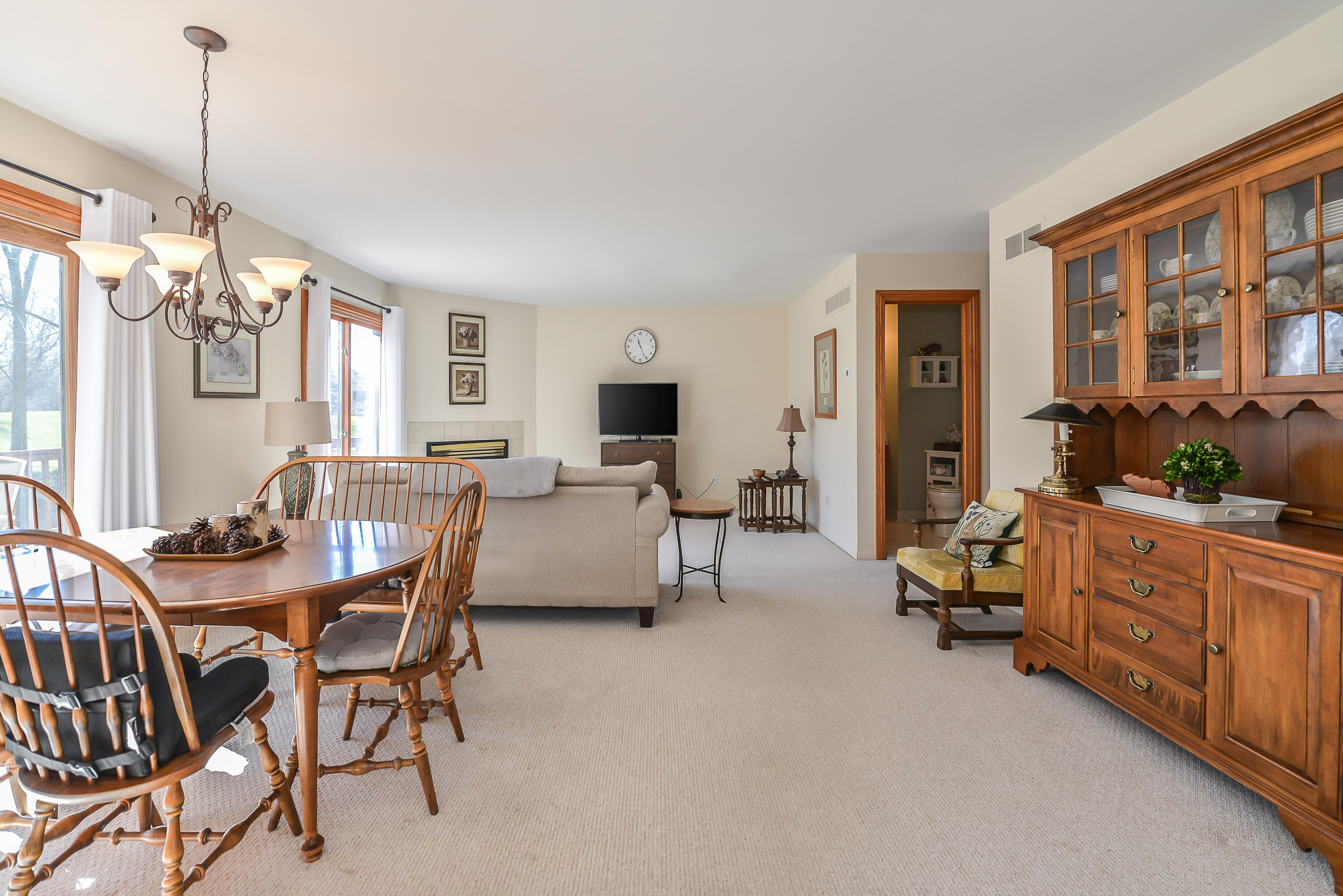 2143 Rochelle Park Drive Rochester Hills, MI 48309 - Photo 10 of 34 DSC_8283 (1)