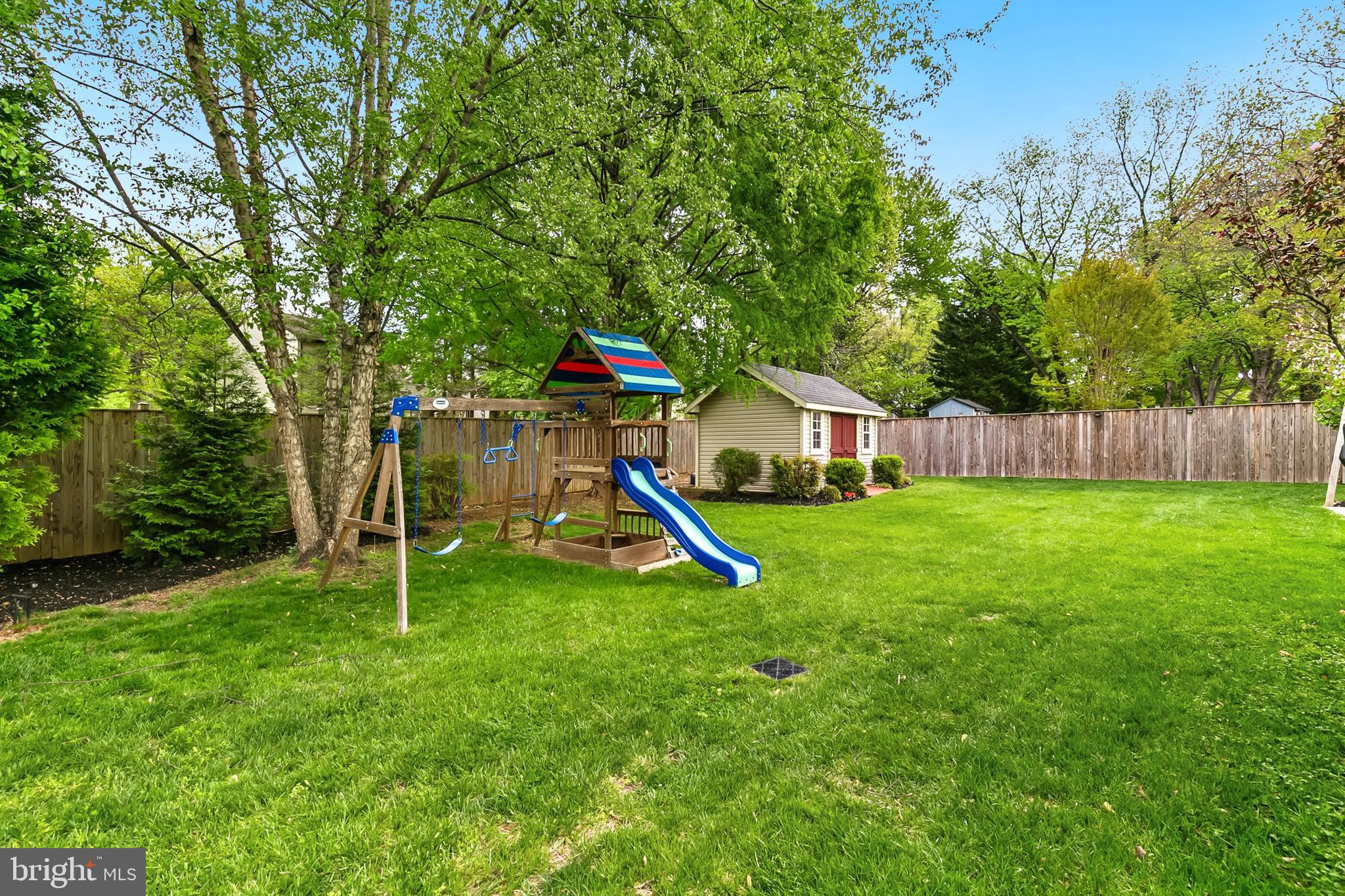 1004 Windmill Lane Silver Spring, MD 20905 - Photo 50 of 60 a view of a house with a park