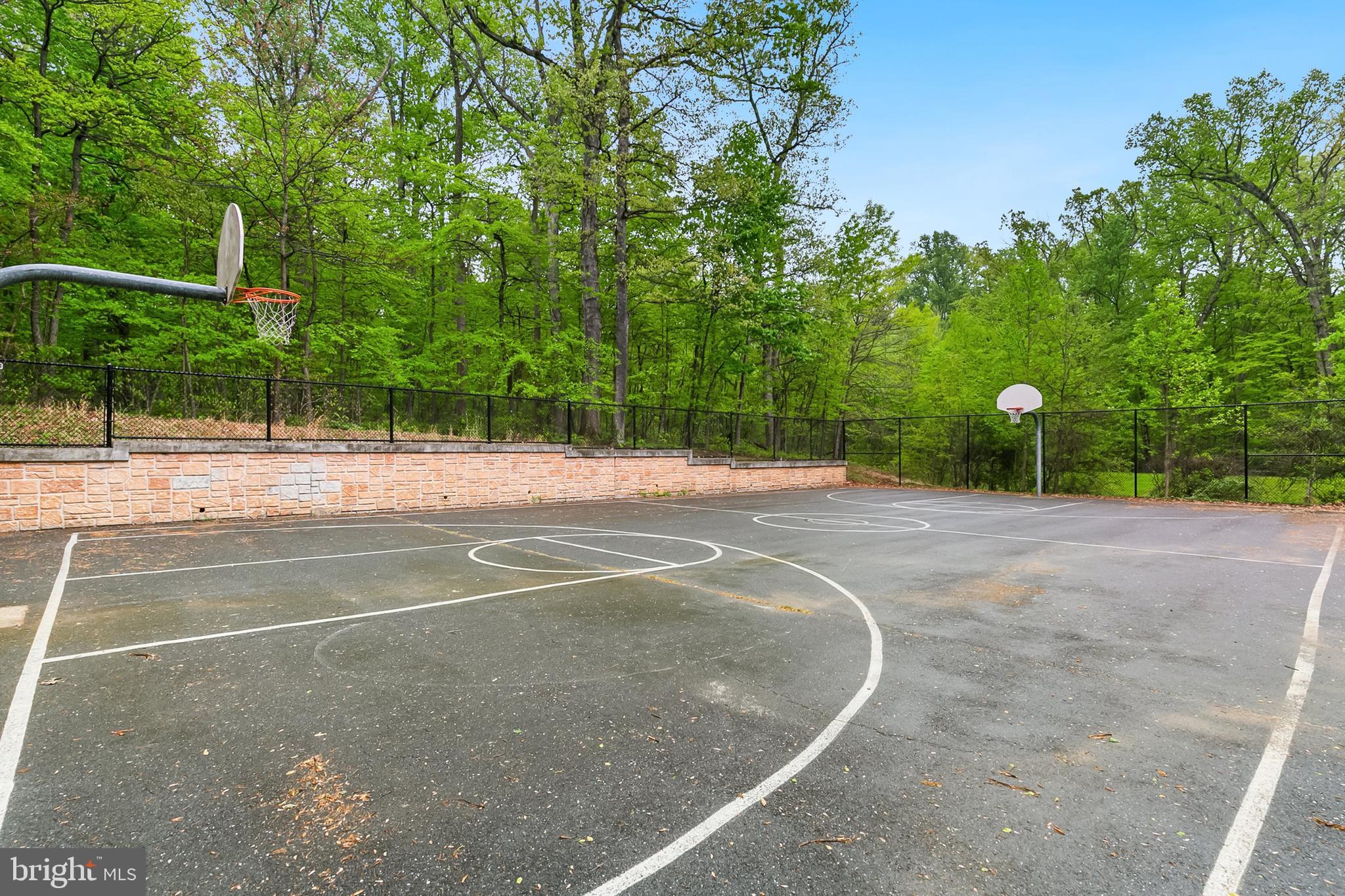 1004 Windmill Lane Silver Spring, MD 20905 - Photo 57 of 60 a view of a basketball court