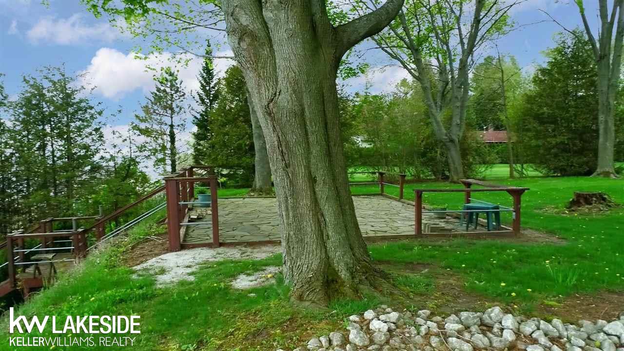 4735 Lakeshore Road Lexington, MI 48450 - Photo 66 of 75 50074704-65.JPG