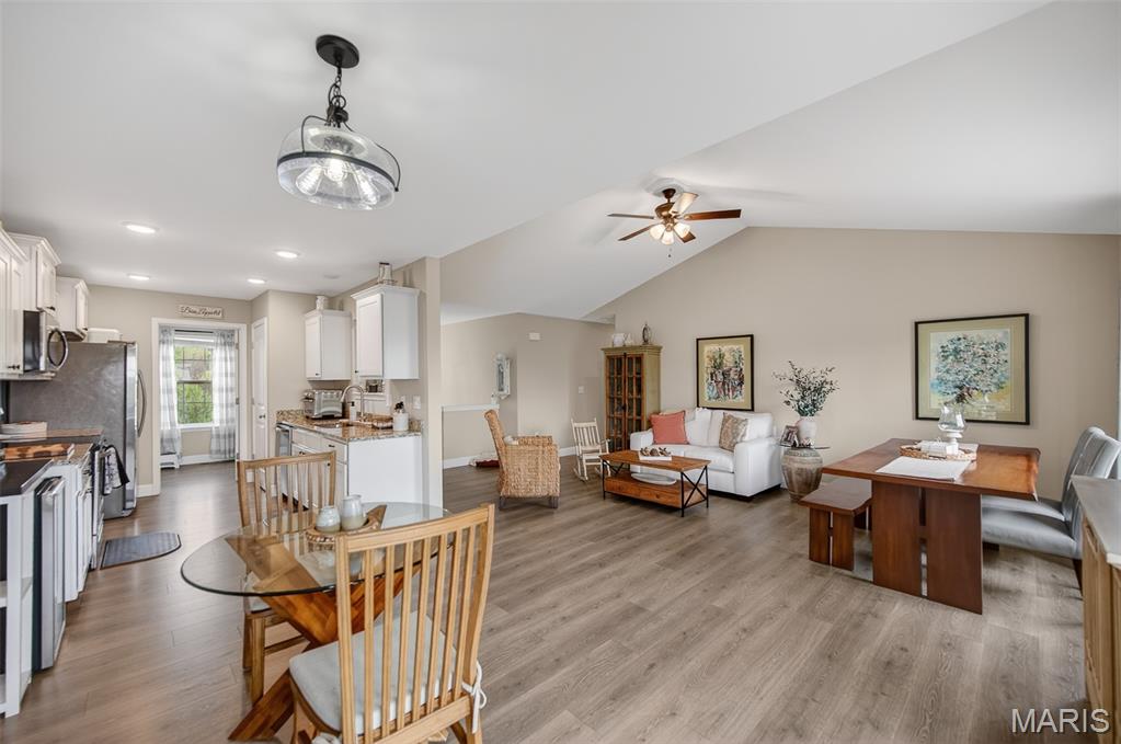 191 Ridgeview Drive St. Robert, MO 65584 - Photo 13 of 49