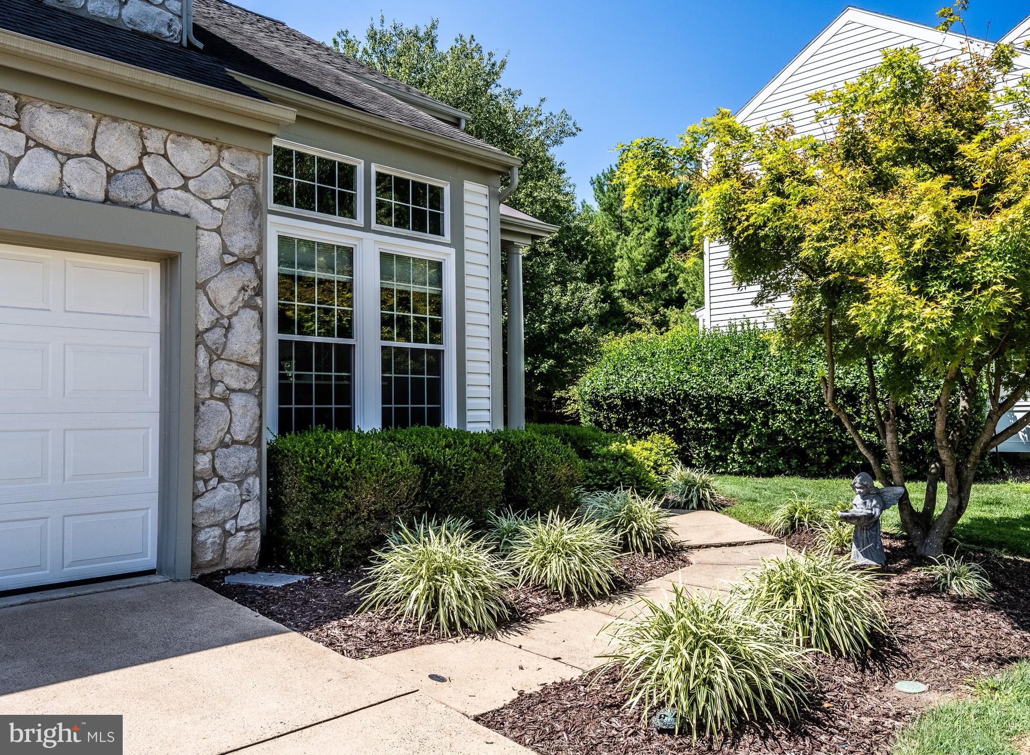 12396 Brown Fox Way Reston, VA 20191 - Photo 2 of 35 Front Walkway