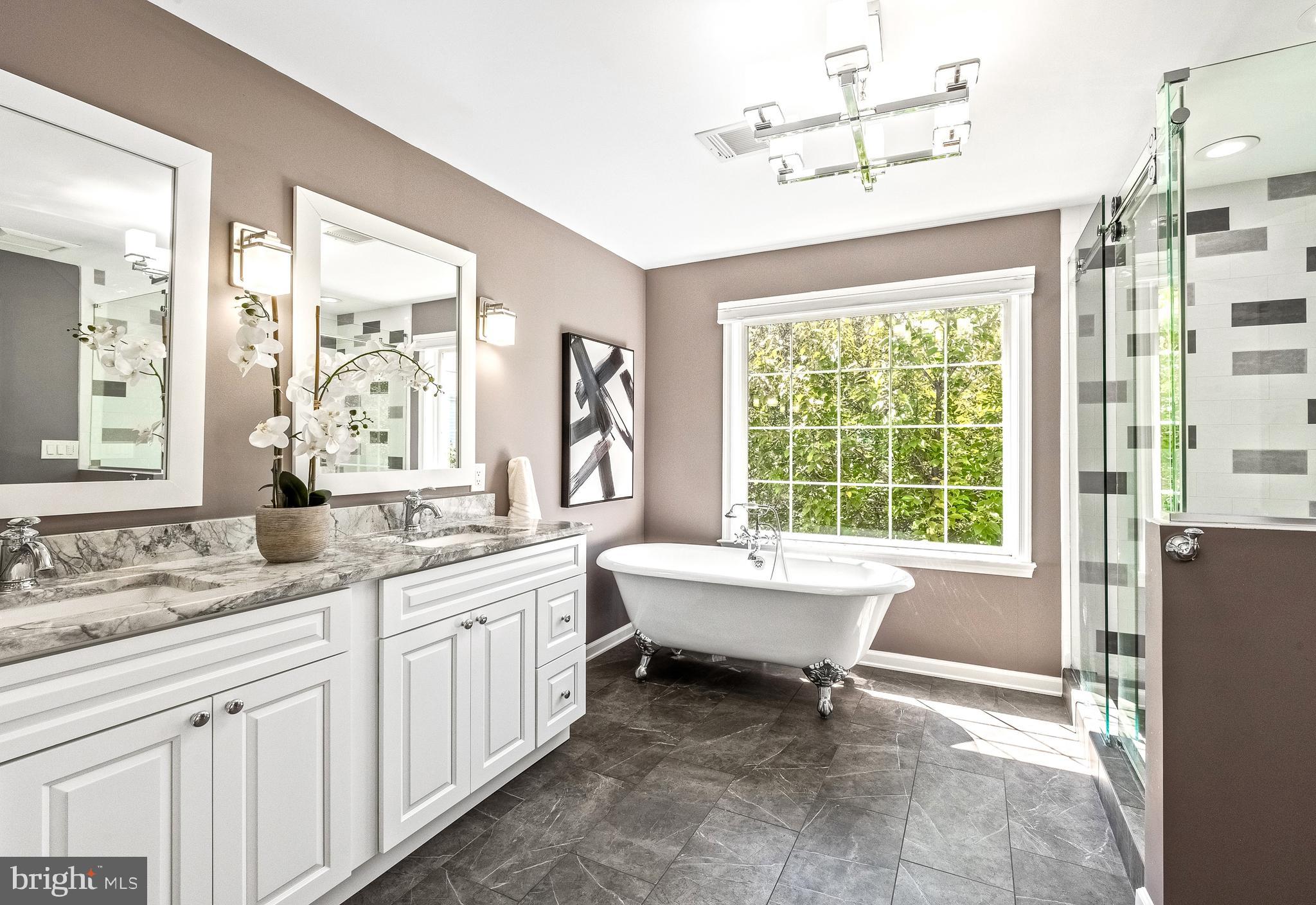 12396 Brown Fox Way Reston, VA 20191 - Photo 22 of 35 Primary Bathroom