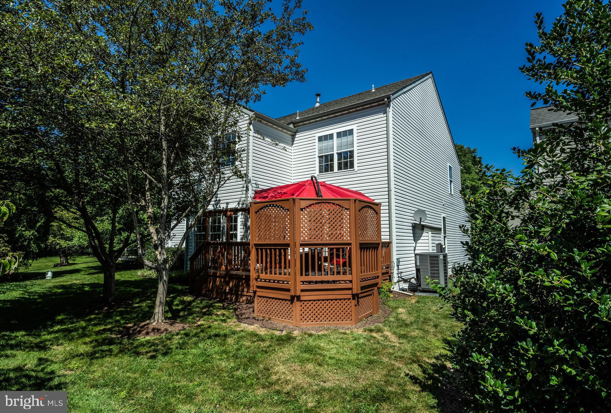 12396 Brown Fox Way Reston, VA 20191 - Photo 33 of 35 Rear Exterior