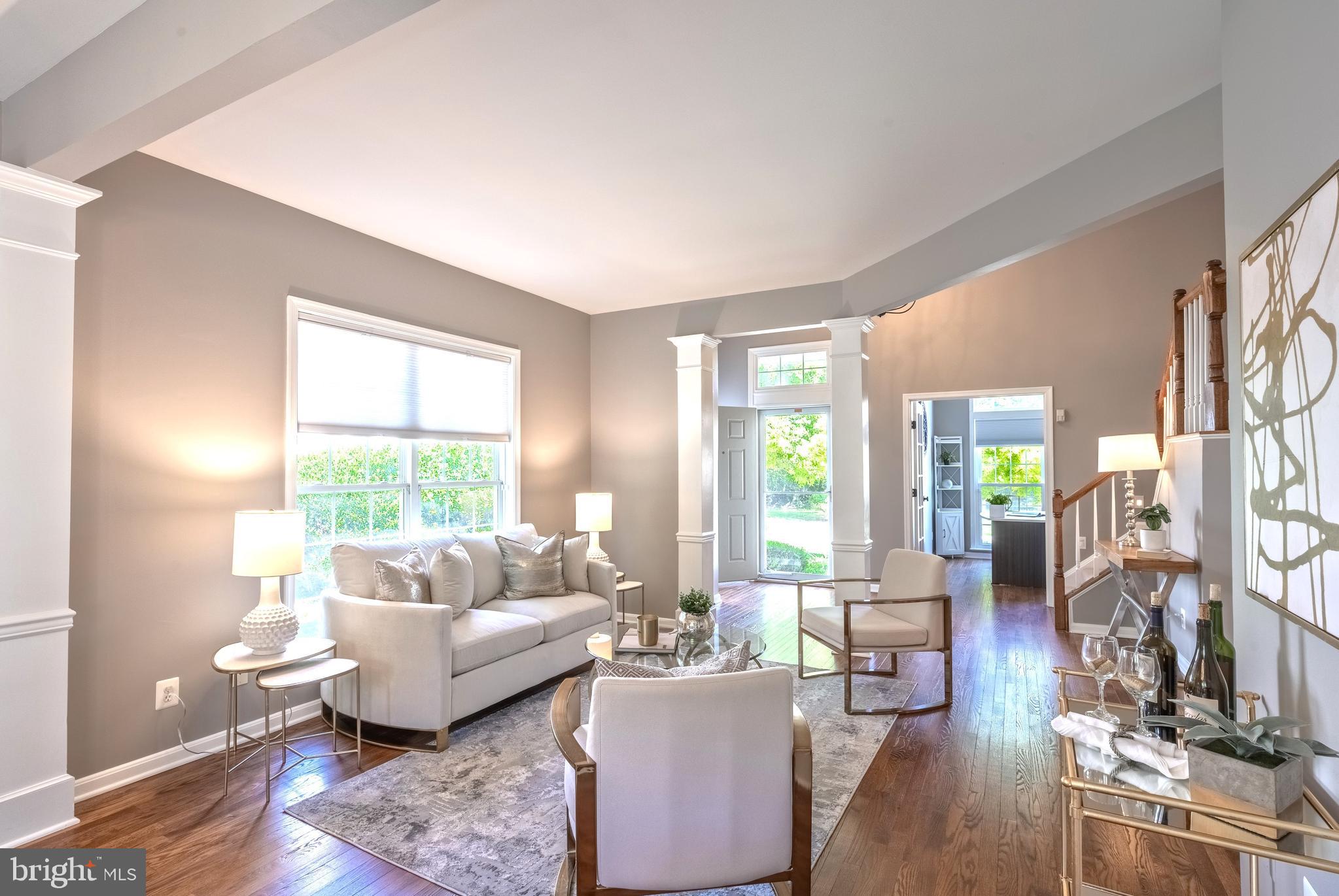 12396 Brown Fox Way Reston, VA 20191 - Photo 4 of 35 Living Room