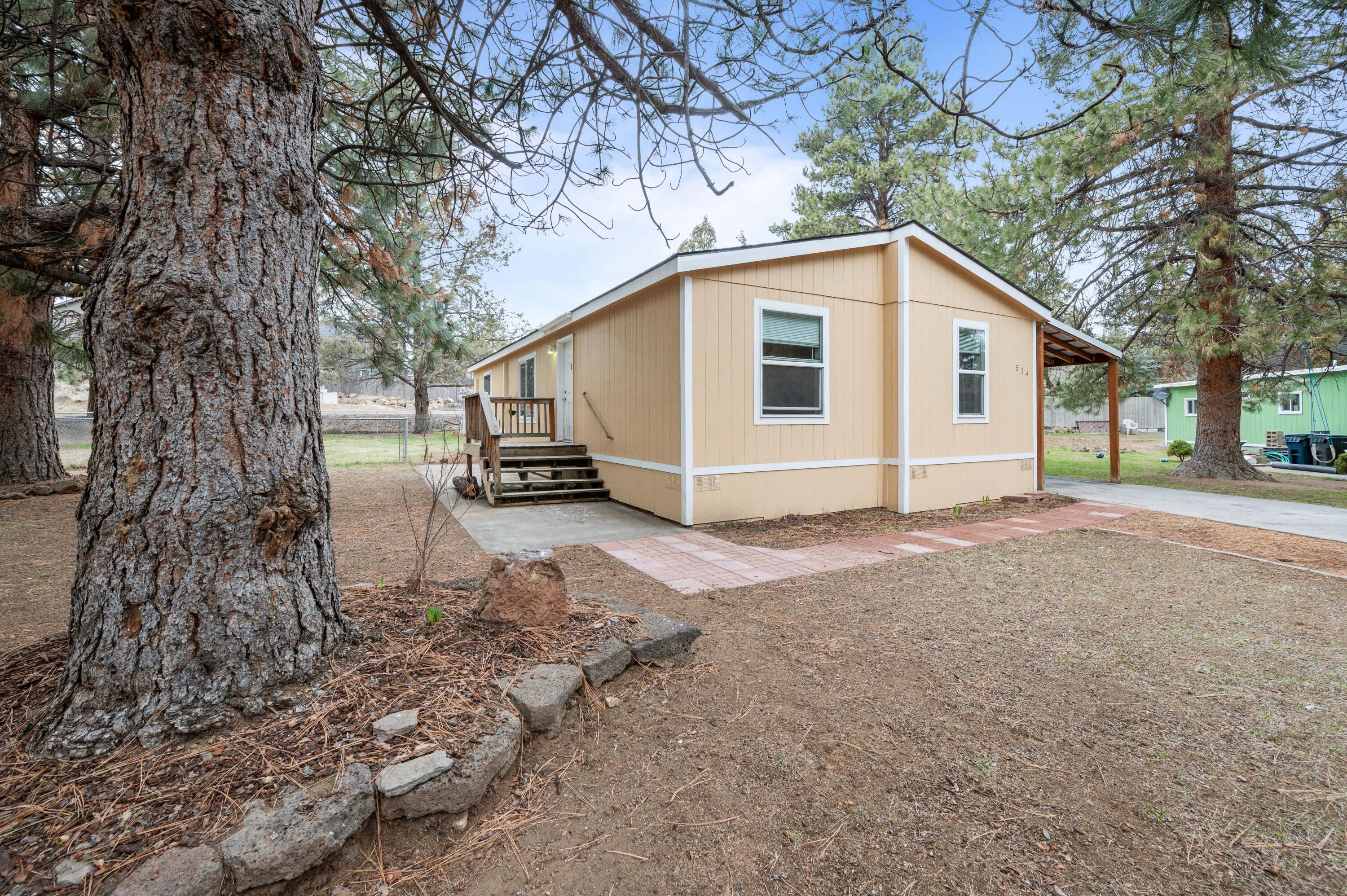 61000 Brosterhous Road, Unit 514 Bend, OR 97702 - Photo 4 of 19 DSC_5611