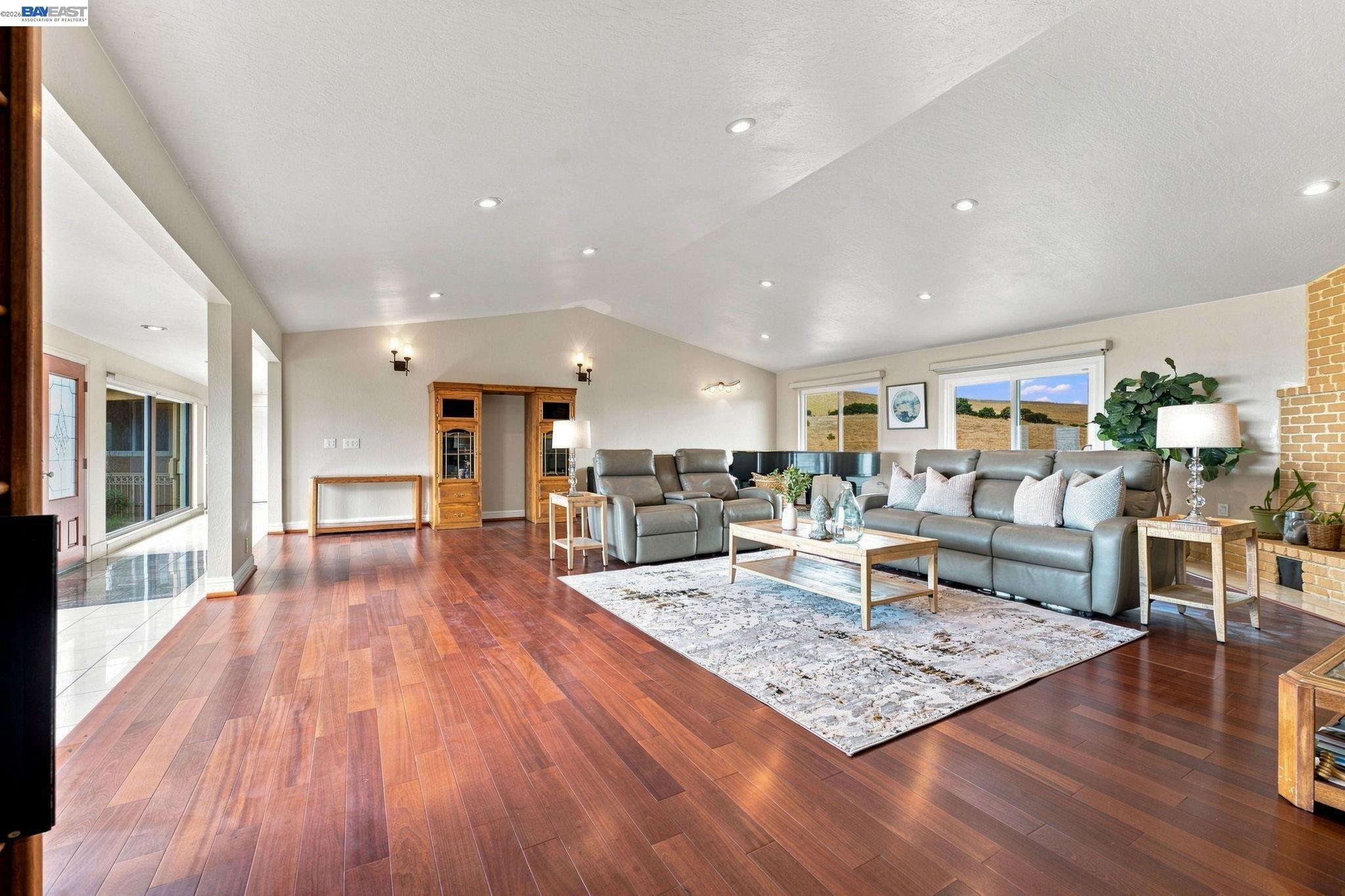 41794 Vargas Road Fremont, CA 94539 - Photo 12 of 80 Gallery Image 12