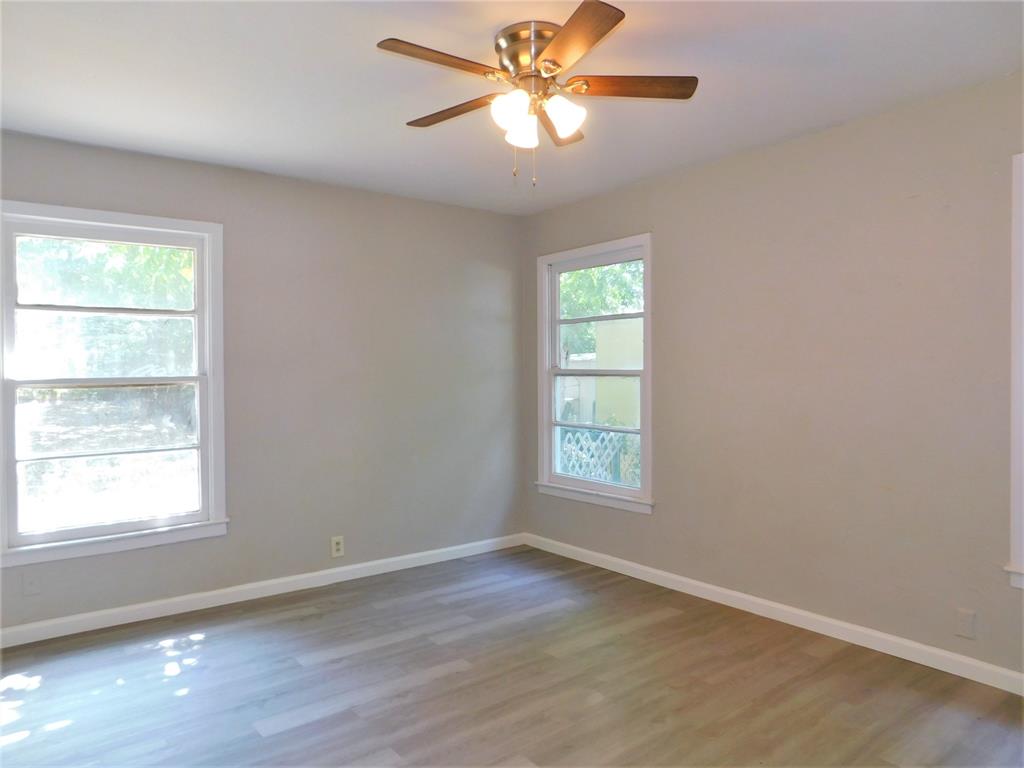 2212 Denison Street Denton, TX 76201 - Photo 9 of 19