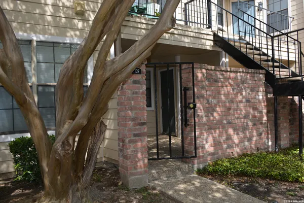 $1,295 | 11610 Vance Jackson, Unit 105, San Antonio, TX 78230