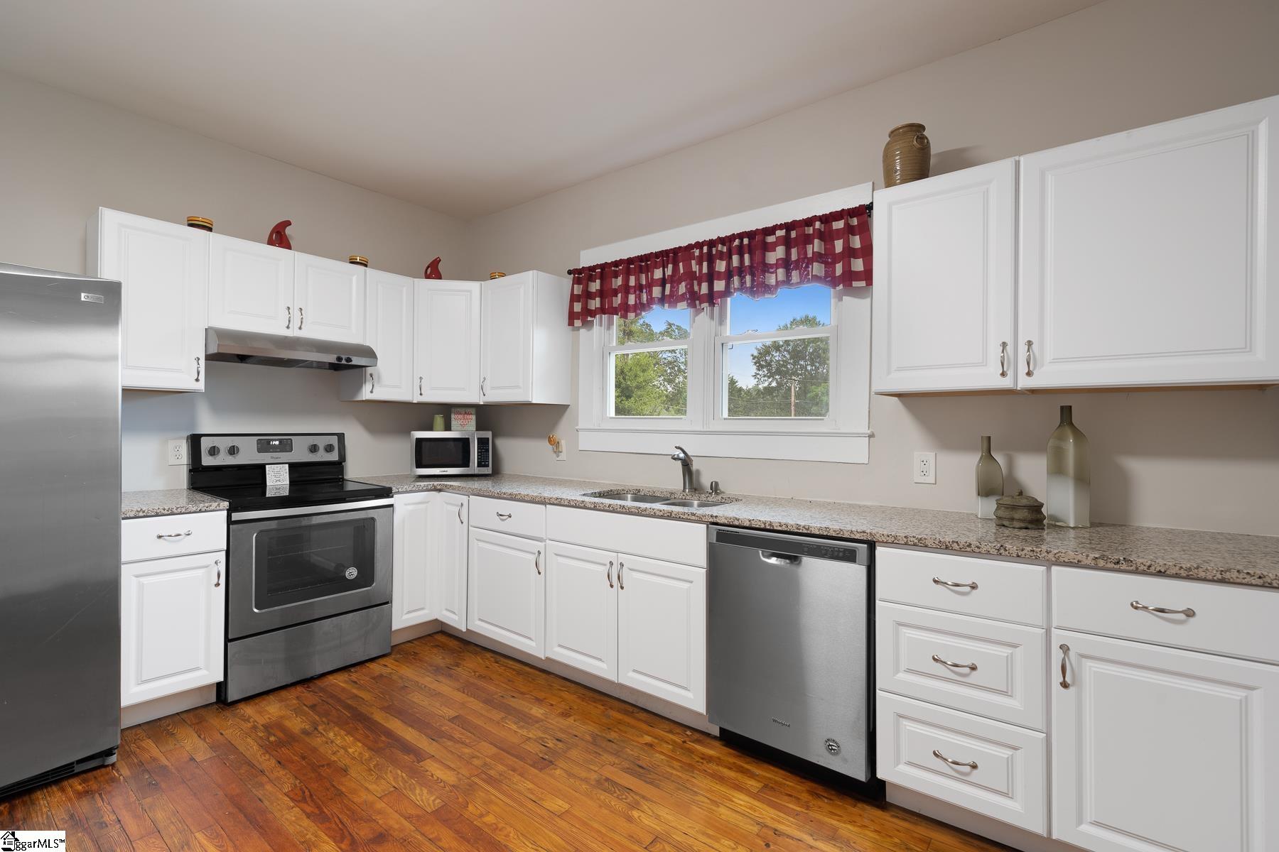 202 South 9th Street Easley, SC 29640 - Photo 10 of 22 Gallery Image 10