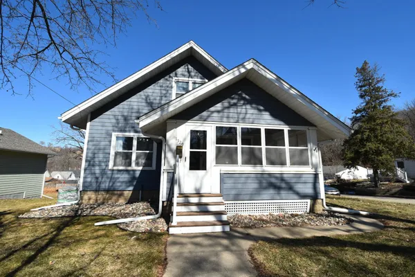 $330,000 | 1529 East Avenue, Red Wing, MN 55066