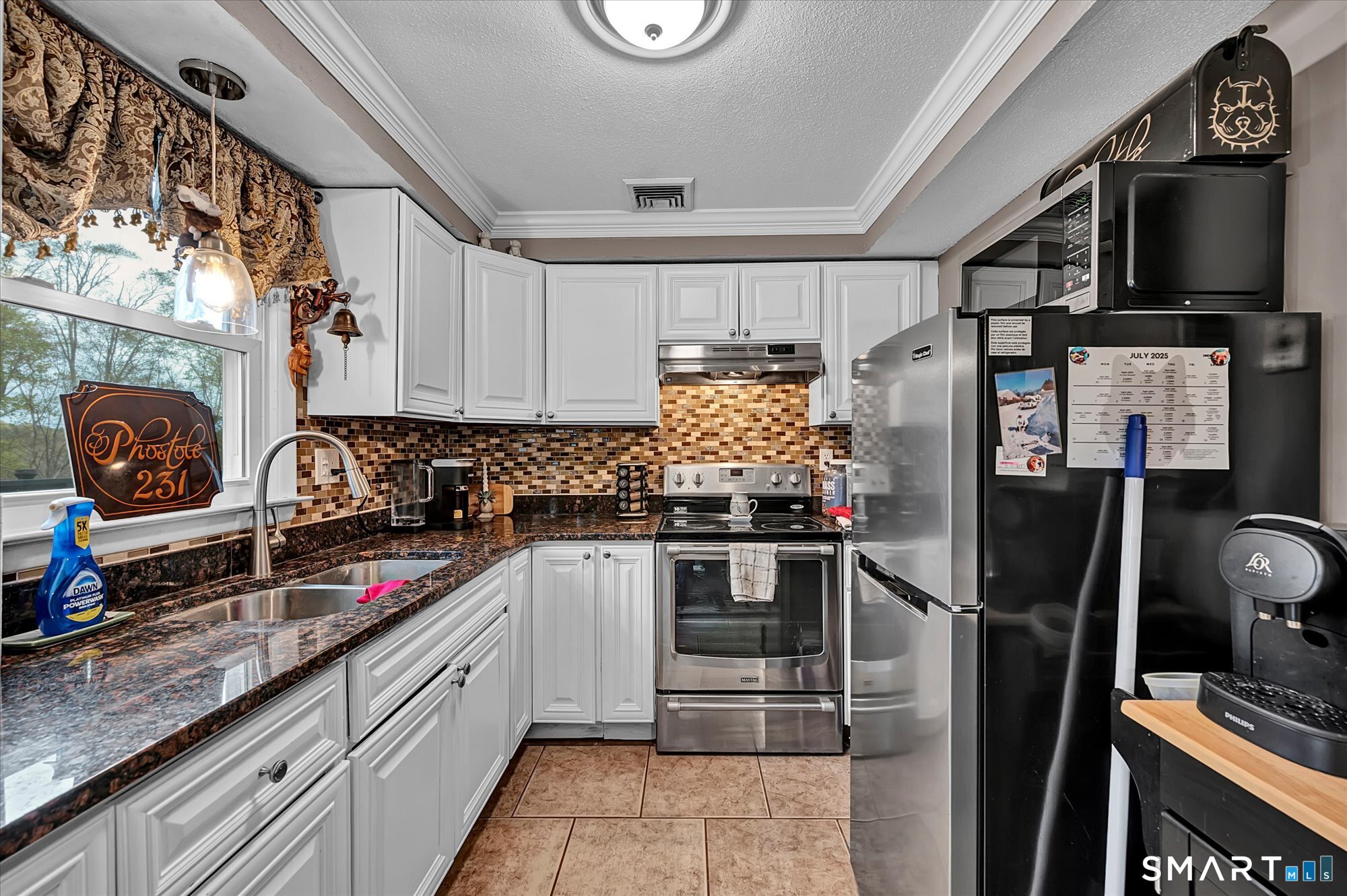142 Old Stagecoach Road Meriden, CT 06450 - Photo 9 of 40