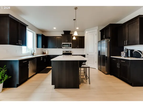$645,000 | 3472 Deerfern Road, Eugene, OR 97403