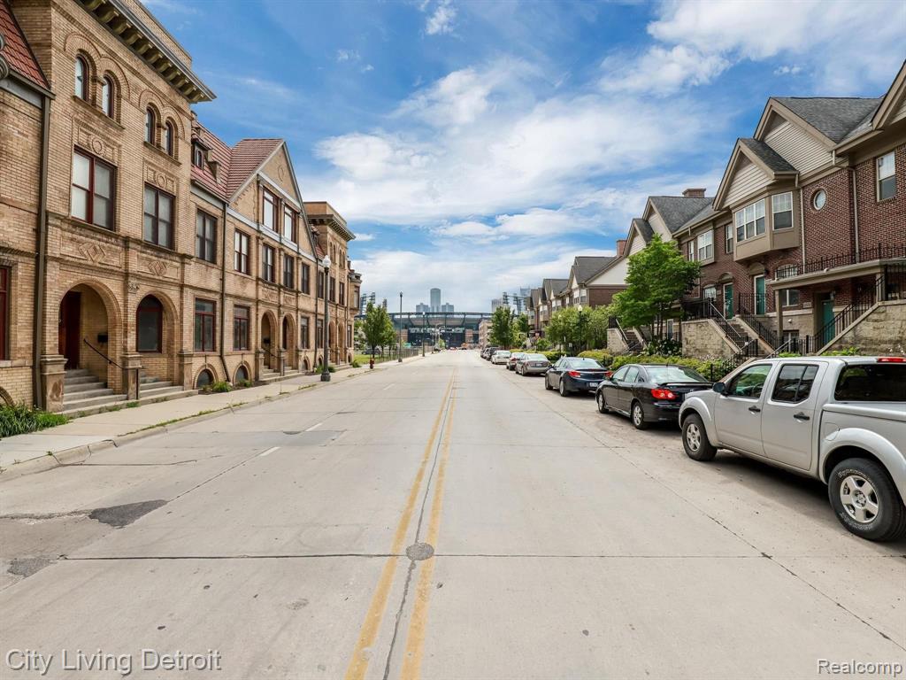 2545 John R Street Detroit, MI 48201 - Photo 28 of 37