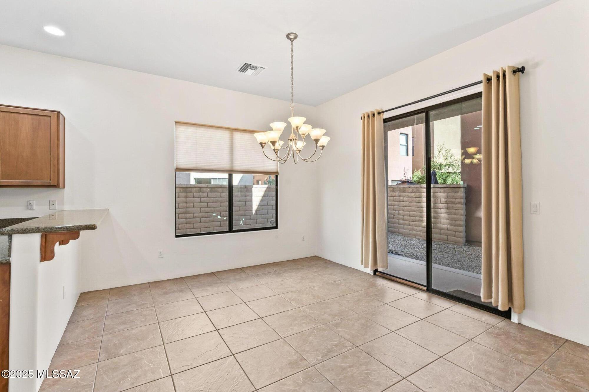 443 East Croydon Park Road Tucson, AZ 85704 - Photo 6 of 28