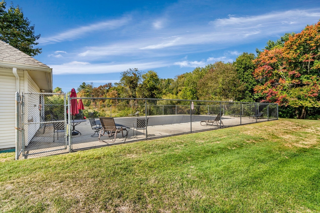 403 Great Road, Unit 5 Acton, MA 01720 - Photo 25 of 25 a view of a outdoor space