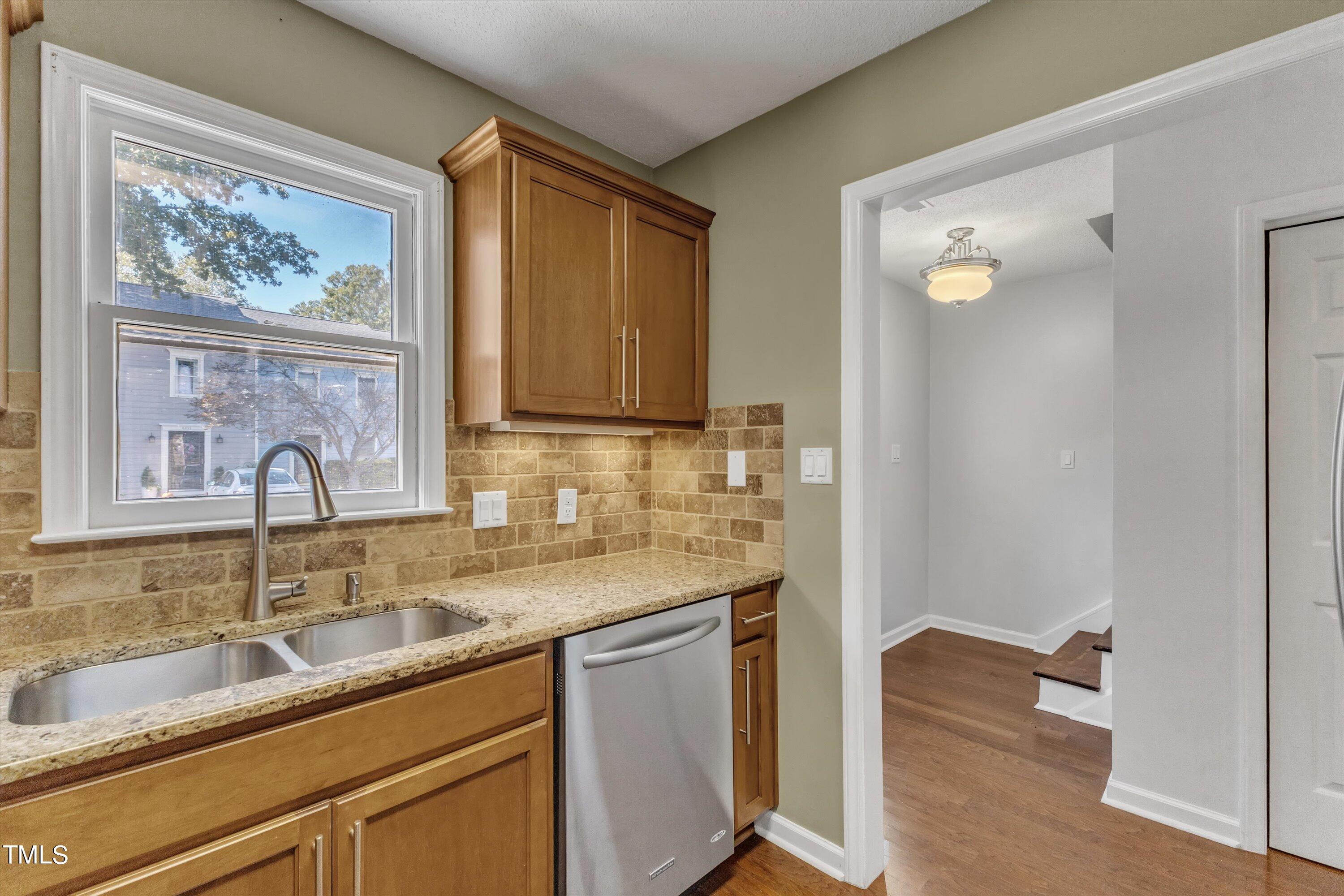 5620 Bridgetowne Way Raleigh, NC 27609 - Photo 9 of 42 16-5620 Bridgetowne-10
