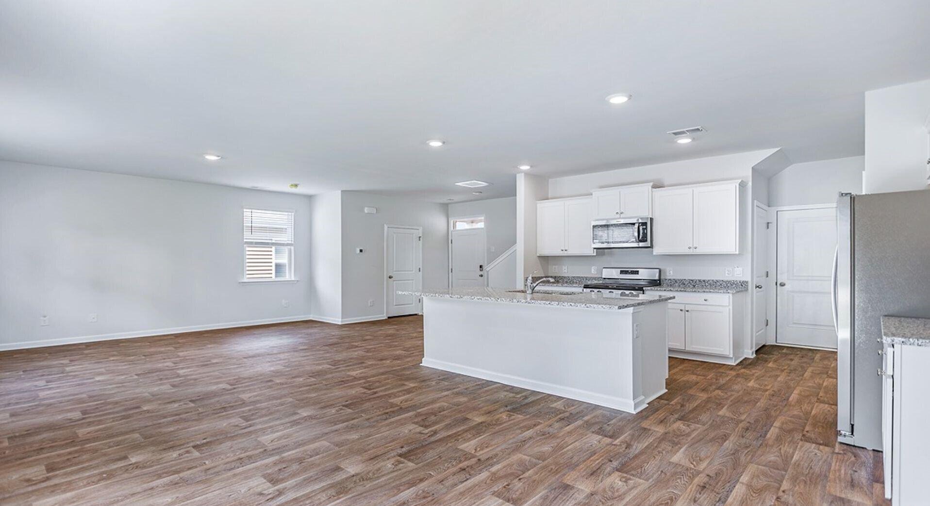 738 Long Blf Road Summerville, SC 29486 - Photo 7 of 41 8