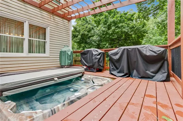 $559,999 | 3605 Hickory Circle Southeast, Smyrna, GA 30080