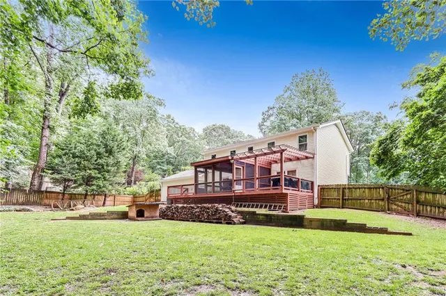 $559,999 | 3605 Hickory Circle Southeast, Smyrna, GA 30080