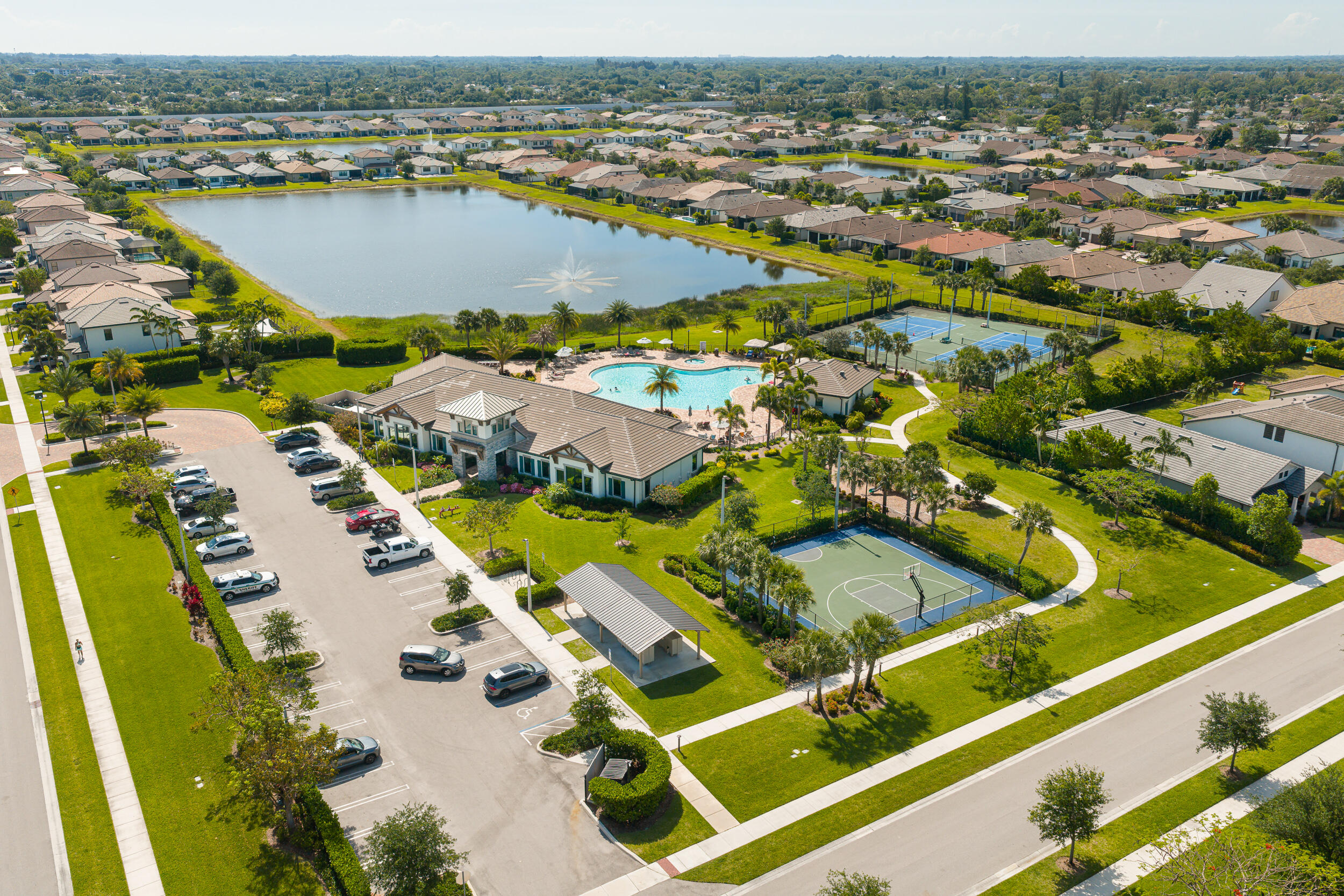 4819 Chantilly Rd Lake Lake Worth, FL 33467 - Photo 44 of 49 photo-52