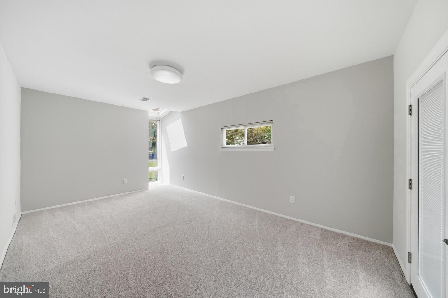 14317 Sturtevant Road Silver Spring, MD 20905 - Photo 24 of 55 Family Room