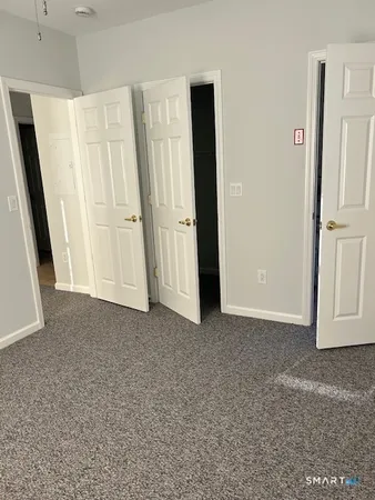 $1,400 | 227 Howe Avenue, Unit 3S, Shelton, CT 06484