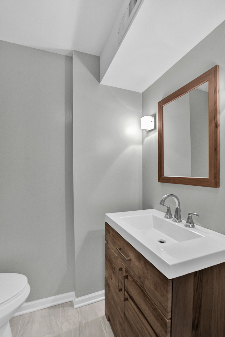 2445 Spruce Road Homewood, IL 60430 - Photo 22 of 25 Gallery Image 22