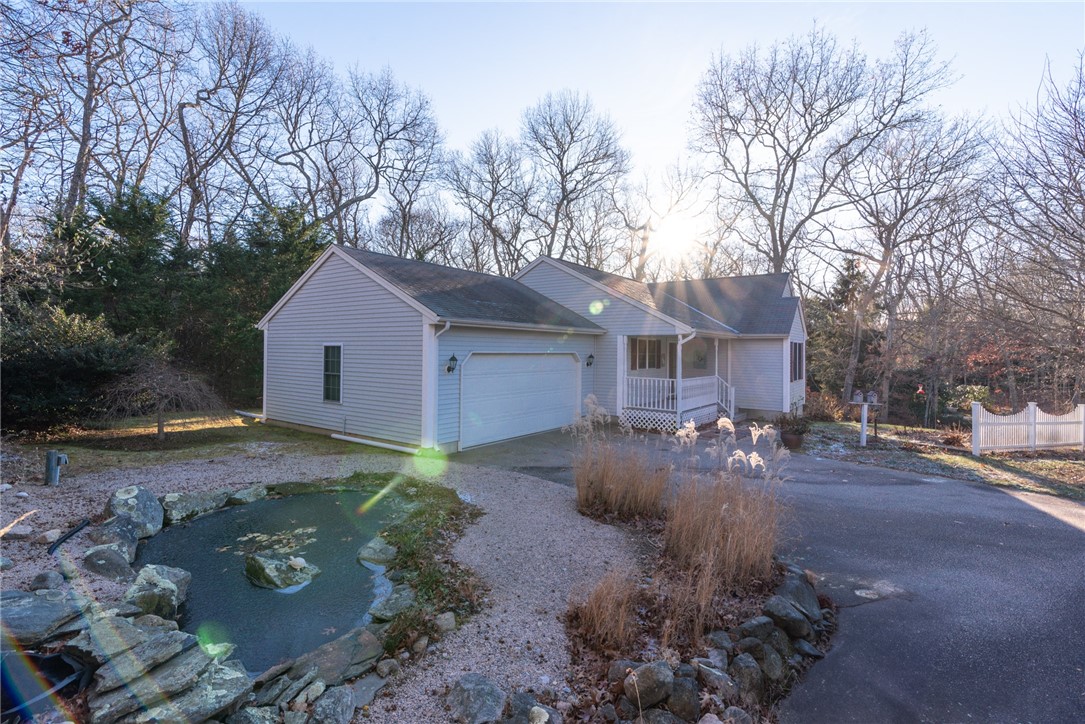 6 Montauk Road Charlestown, RI 02813 - Photo 3 of 30